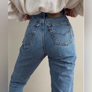- Levi’s Vintage 90s 512 womens jeans pair 2!